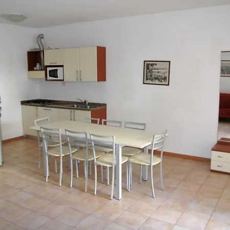 Apartment Large With Three Bedroom In Bibione