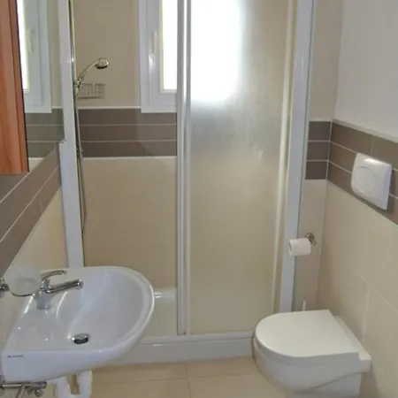 Large With Three Bedroom In