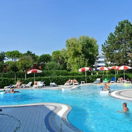 Large With Three Bedroom In * Bibione