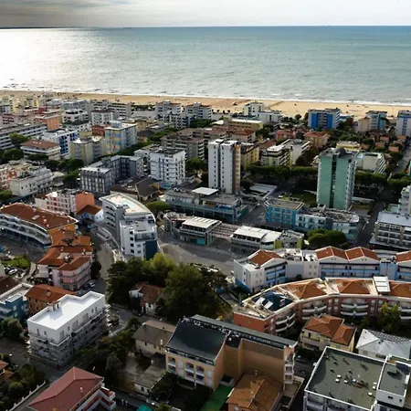 Large With Three Bedroom In